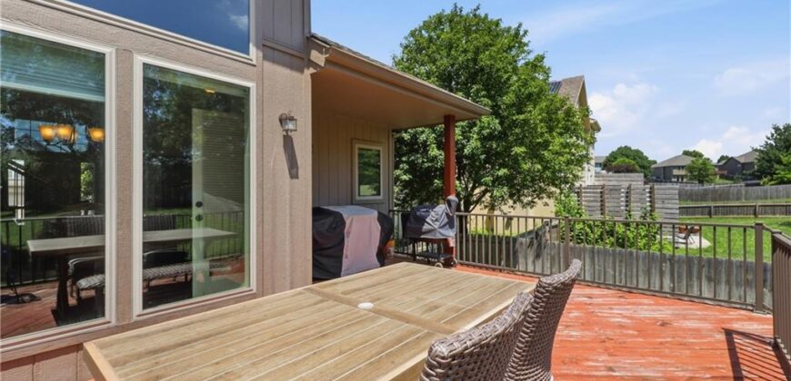 11043 N Madison Avenue, Kansas City, MO 64155