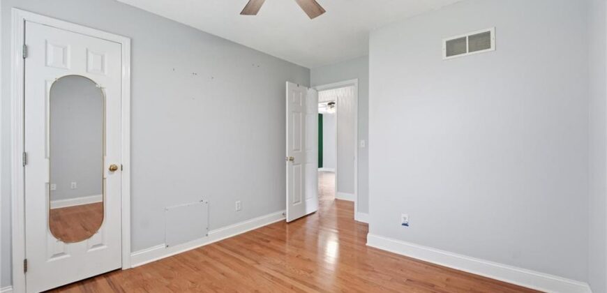 4811 NW 57th Court, Kansas City, MO 64151