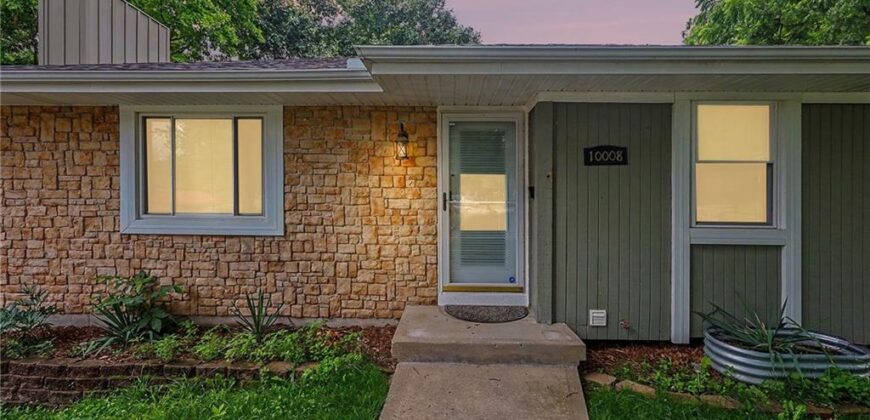 10008 NW 70th Court, Parkville, MO 64152