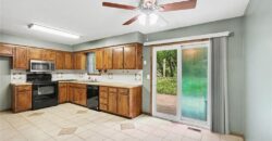 10008 NW 70th Court, Parkville, MO 64152