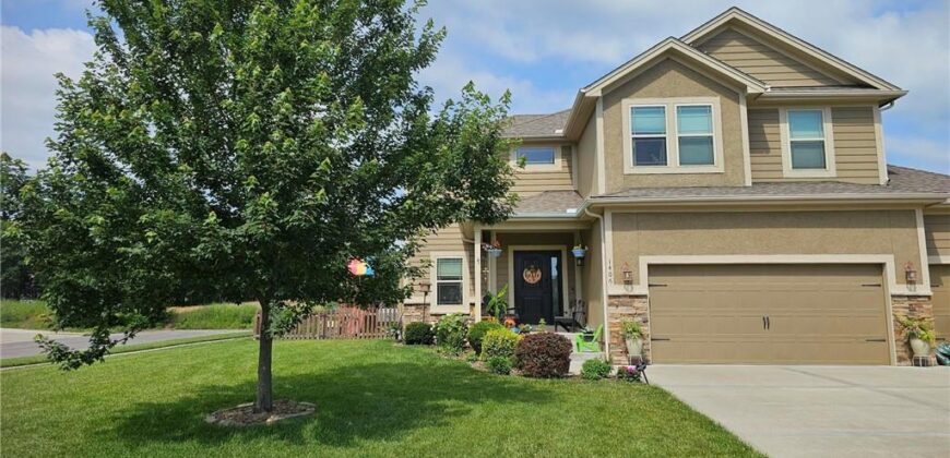 1406 Silhouette Drive, Kearney, MO 64060