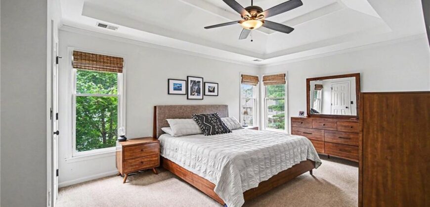 632 Taylor Drive, Liberty, MO 64068
