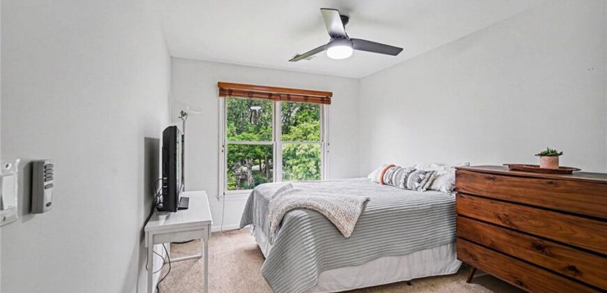 632 Taylor Drive, Liberty, MO 64068