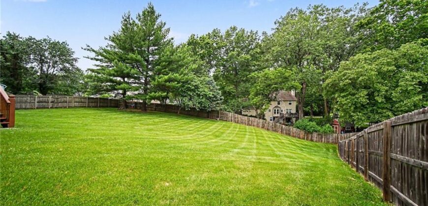 632 Taylor Drive, Liberty, MO 64068
