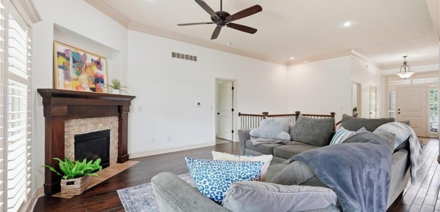8806 N Norton Avenue, Kansas City, MO 64156