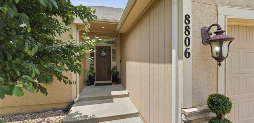 8806 N Norton Avenue, Kansas City, MO 64156