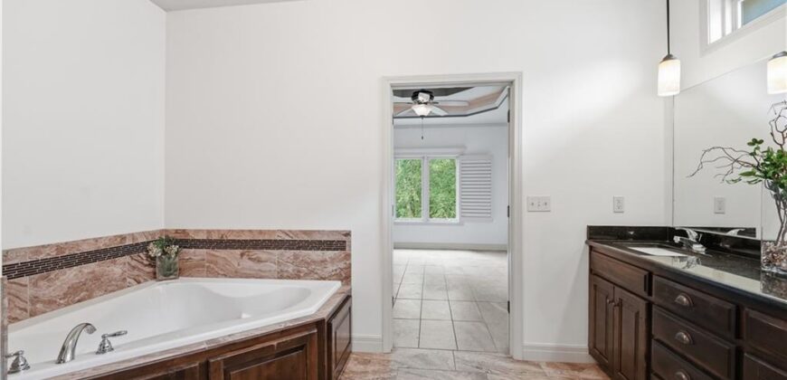 8806 N Norton Avenue, Kansas City, MO 64156