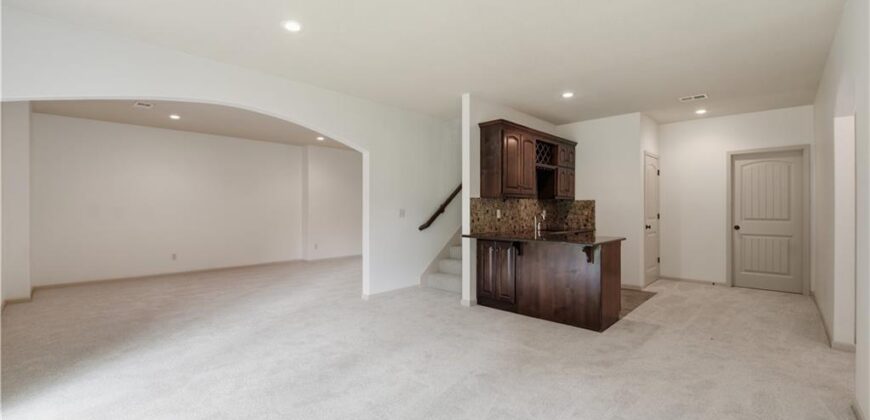 8806 N Norton Avenue, Kansas City, MO 64156