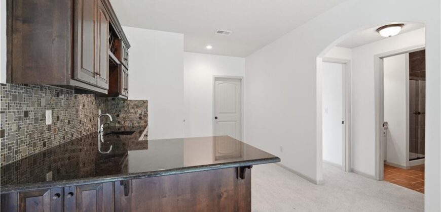 8806 N Norton Avenue, Kansas City, MO 64156