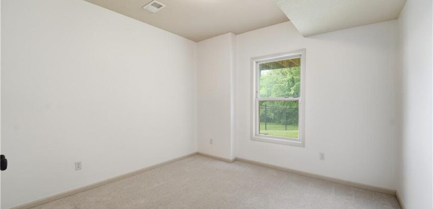 8806 N Norton Avenue, Kansas City, MO 64156
