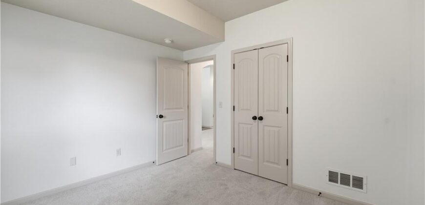 8806 N Norton Avenue, Kansas City, MO 64156