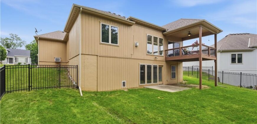 8806 N Norton Avenue, Kansas City, MO 64156