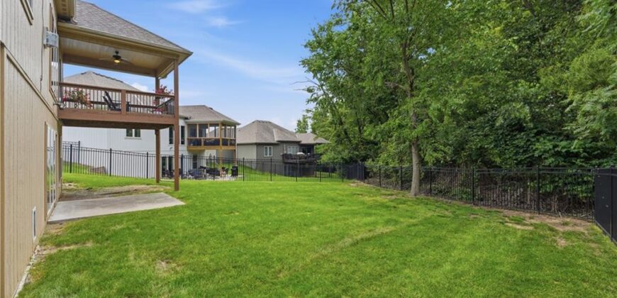 8806 N Norton Avenue, Kansas City, MO 64156