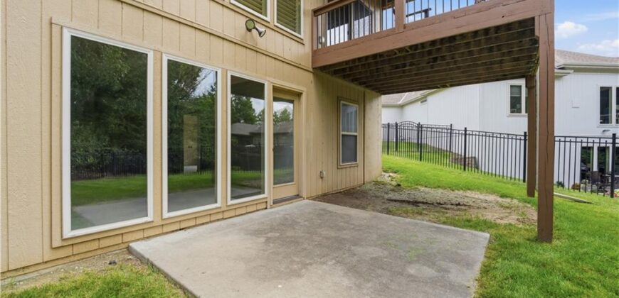 8806 N Norton Avenue, Kansas City, MO 64156