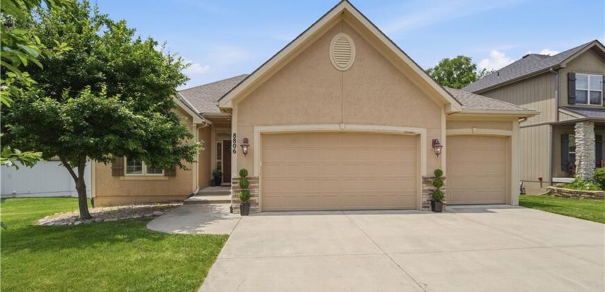 8806 N Norton Avenue, Kansas City, MO 64156