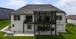 2270 Scenic View Drive, Riverside, MO 64150