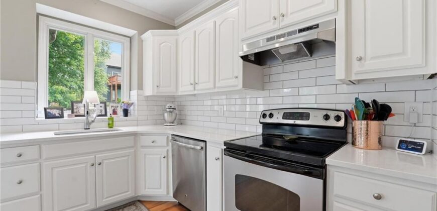 9611 N Ditzler Court, Kansas City, MO 64157