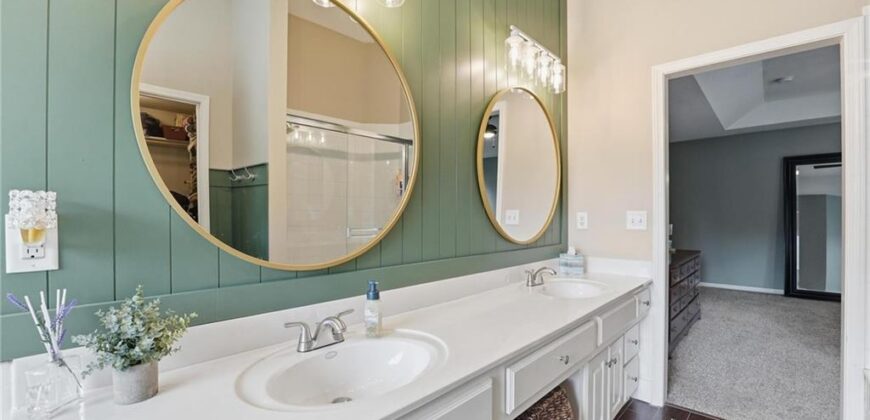 9611 N Ditzler Court, Kansas City, MO 64157