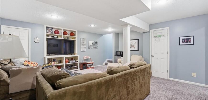 9611 N Ditzler Court, Kansas City, MO 64157