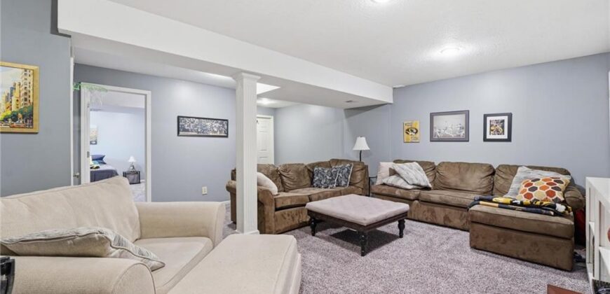 9611 N Ditzler Court, Kansas City, MO 64157