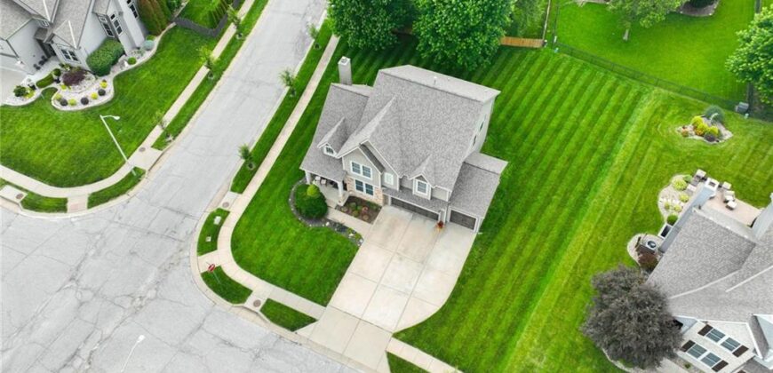 9611 N Ditzler Court, Kansas City, MO 64157