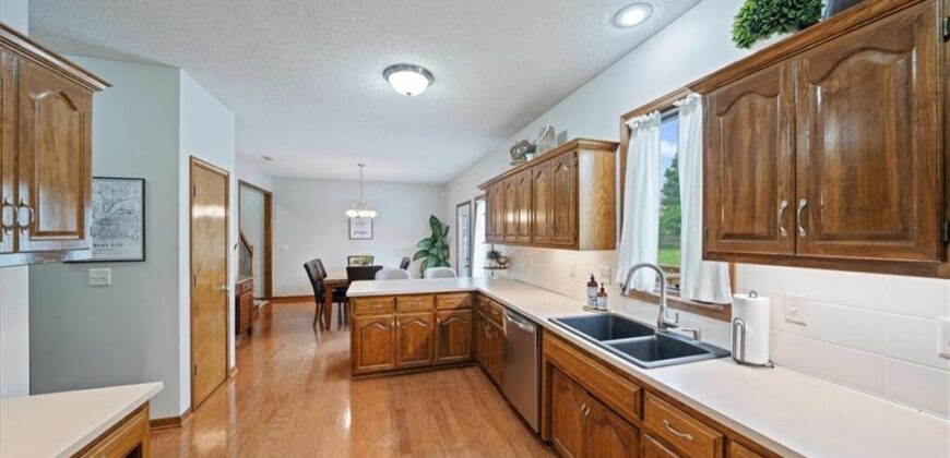 9400 N Campbell Court, Kansas City, MO 64155