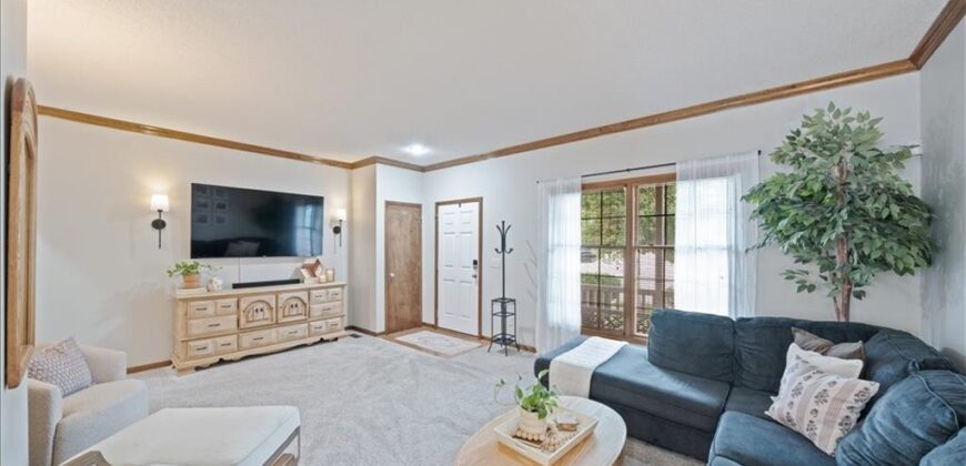 9400 N Campbell Court, Kansas City, MO 64155
