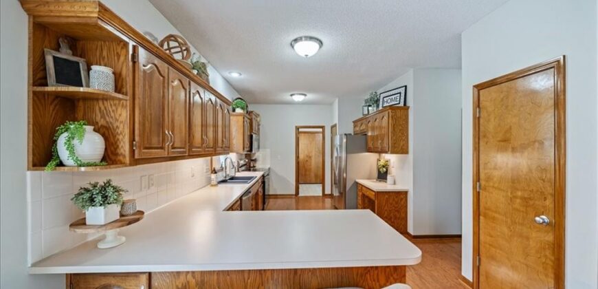 9400 N Campbell Court, Kansas City, MO 64155