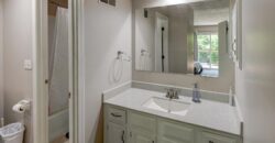 5225 NW 82nd Terrace, Kansas City, MO 64151