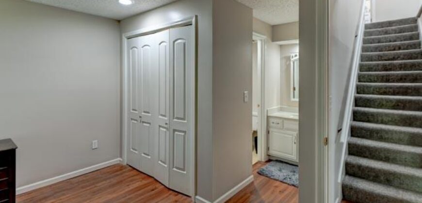 5225 NW 82nd Terrace, Kansas City, MO 64151