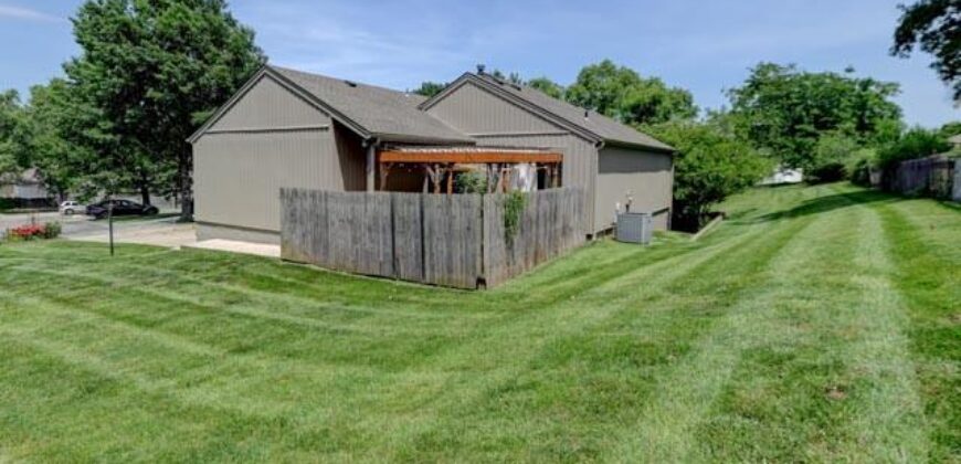 5225 NW 82nd Terrace, Kansas City, MO 64151