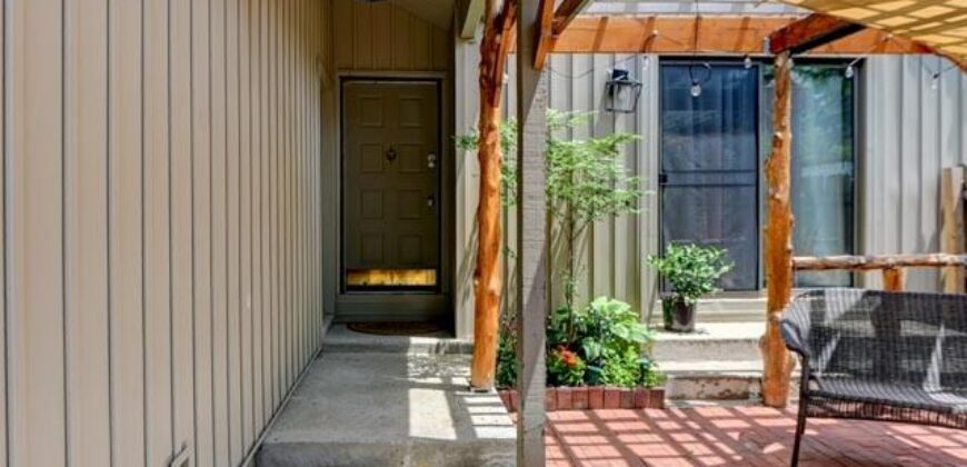5225 NW 82nd Terrace, Kansas City, MO 64151
