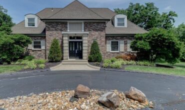 5225 NW 82nd Terrace, Kansas City, MO 64151