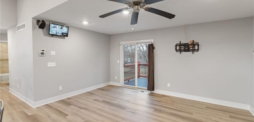 2312 NE 72ND Street, Kansas City, MO 64118