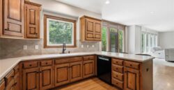 14345 NW 65th Place, Parkville, MO 64152