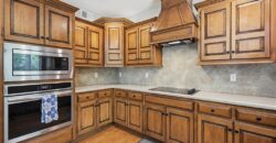 14345 NW 65th Place, Parkville, MO 64152