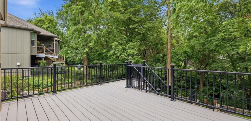 14345 NW 65th Place, Parkville, MO 64152