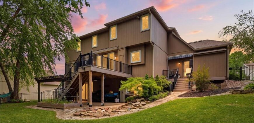 14345 NW 65th Place, Parkville, MO 64152