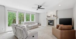 14345 NW 65th Place, Parkville, MO 64152