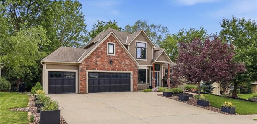 14345 NW 65th Place, Parkville, MO 64152