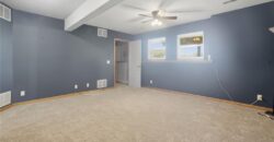 11131 N Lewis Avenue, Kansas City, MO 64157