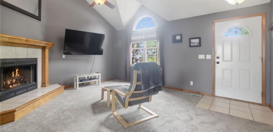 11131 N Lewis Avenue, Kansas City, MO 64157
