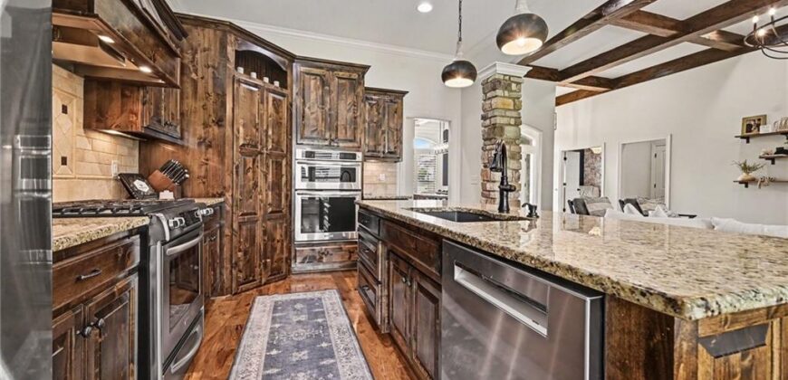 2910 NE 102nd Terrace, Kansas City, MO 64155