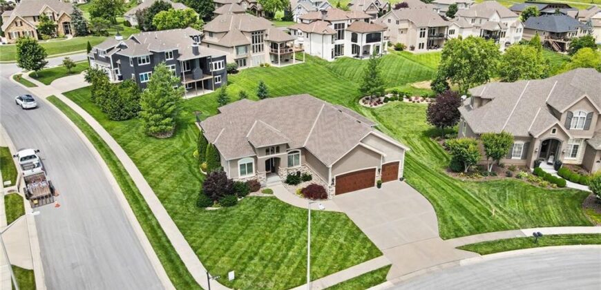 2910 NE 102nd Terrace, Kansas City, MO 64155