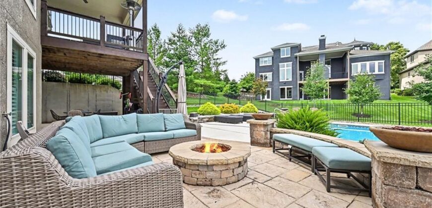 2910 NE 102nd Terrace, Kansas City, MO 64155