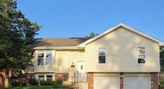 8031 N Garfield Street, Kansas City, MO 64118