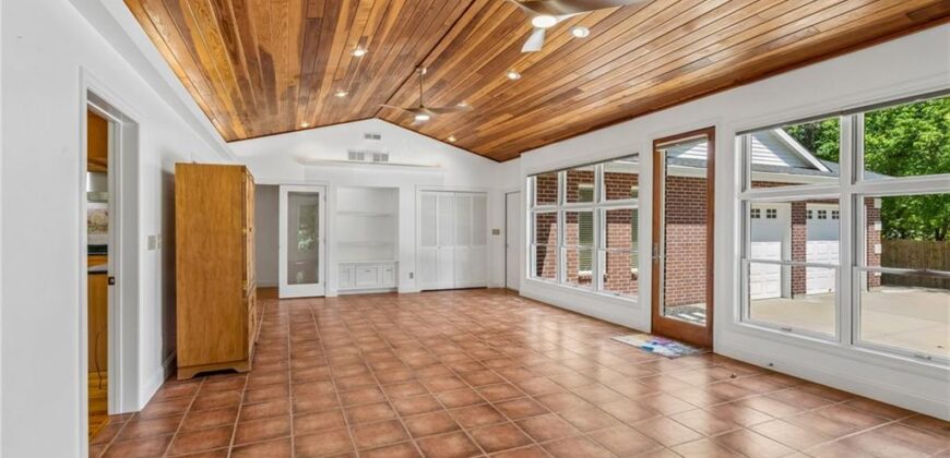 1601 Lynn Road, Excelsior Springs, MO 64024