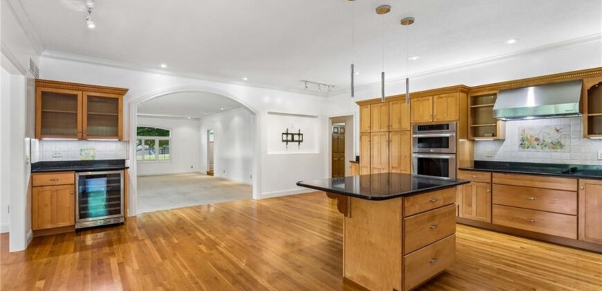 1601 Lynn Road, Excelsior Springs, MO 64024