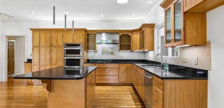 1601 Lynn Road, Excelsior Springs, MO 64024
