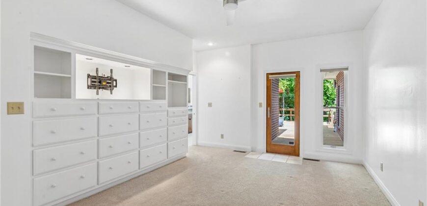 1601 Lynn Road, Excelsior Springs, MO 64024